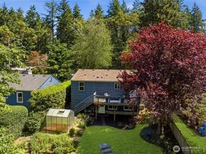 15839 15th Avenue NE, Shoreline WA 98155