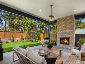 7311 152nd Avenue NE, Redmond WA 98052