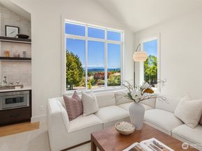 7311 152nd Avenue NE, Redmond WA 98052