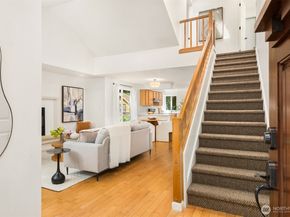 8980 Bay Street NE, Bainbridge Island WA 98110