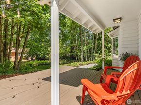 8980 Bay Street NE, Bainbridge Island WA 98110