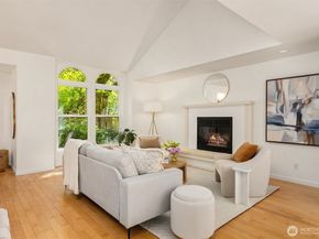 8980 Bay Street NE, Bainbridge Island WA 98110
