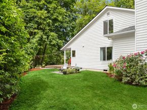 8980 Bay Street NE, Bainbridge Island WA 98110