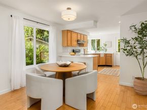 8980 Bay Street NE, Bainbridge Island WA 98110