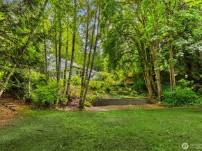 8980 Bay Street NE, Bainbridge Island WA 98110