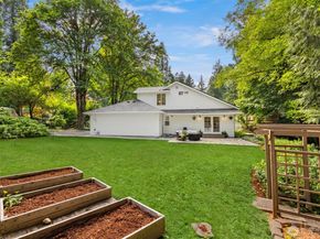 8980 Bay Street NE, Bainbridge Island WA 98110