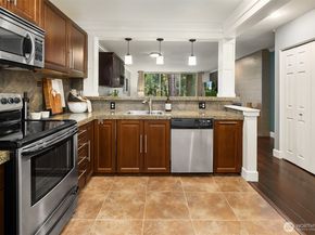 17001 Inglewood Road NE M211, Kenmore WA 98028