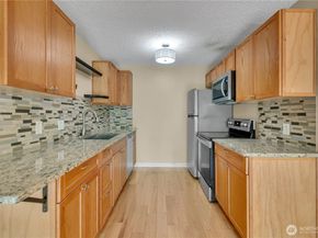 236 S 152nd Street 303, Burien WA 98148