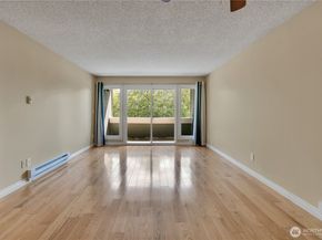 236 S 152nd Street 303, Burien WA 98148