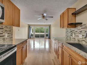 236 S 152nd Street 303, Burien WA 98148