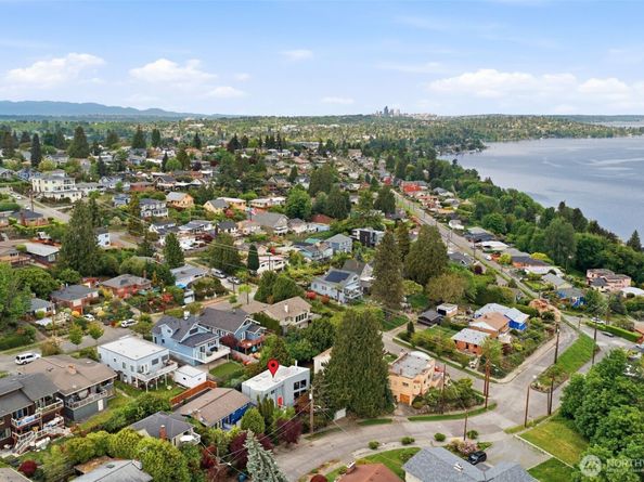 10215 Waters Avenue S, Seattle WA 98178