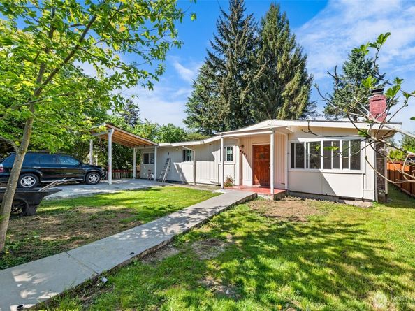 13721 37th Avenue NE, Seattle WA 98125