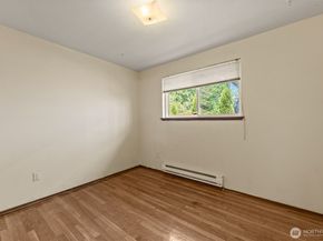 13721 37th Avenue NE, Seattle WA 98125
