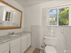 13721 37th Avenue NE, Seattle WA 98125