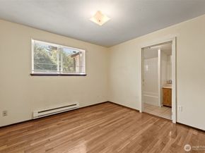 13721 37th Avenue NE, Seattle WA 98125