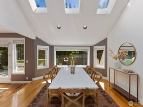 9925 SE 5th Street, Bellevue WA 98004