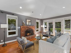 9925 SE 5th Street, Bellevue WA 98004