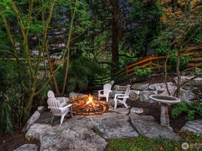 2038 9th Street W, Kirkland WA 98033