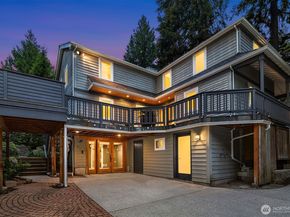 2038 9th Street W, Kirkland WA 98033