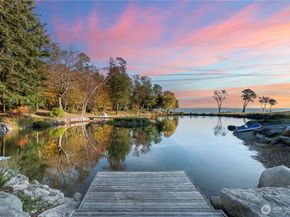 4205 SW Point Robinson Road, Vashon WA 98070