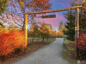 4205 SW Point Robinson Road, Vashon WA 98070