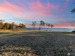 4205 SW Point Robinson Road, Vashon WA 98070