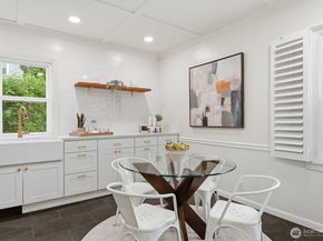 1560 28th Avenue W, Seattle WA 98199