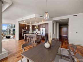 10610 NE 9th Place 2307, Bellevue WA 98004