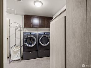 10610 NE 9th Place 2307, Bellevue WA 98004