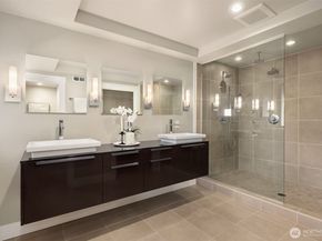 8902 NE 117th Place, Kirkland WA 98034