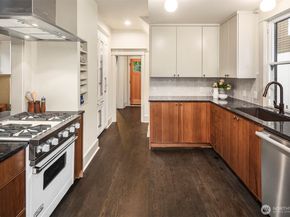 602 18th Avenue E, Seattle WA 98112