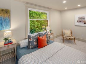 602 18th Avenue E, Seattle WA 98112
