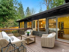 2518 Sahalee Drive East, Sammamish WA 98074