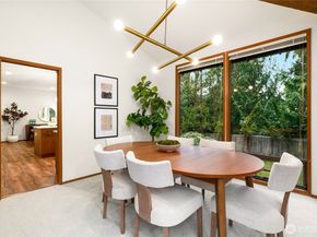 2518 Sahalee Drive East, Sammamish WA 98074