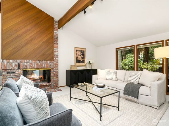 2518 Sahalee Drive East, Sammamish WA 98074
