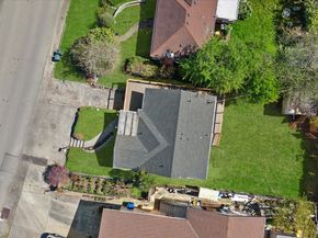 7915 S Lakeridge Drive, Seattle WA 98178