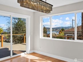 7915 S Lakeridge Drive, Seattle WA 98178