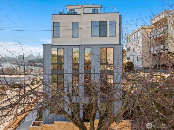 955 N 35th Street, Seattle WA 98103