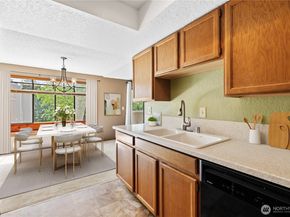4920 200th Street SW A305, Lynnwood WA 98036