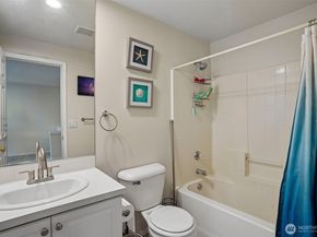 3723 NE 6th Street, Renton WA 98056