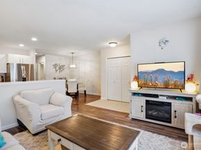 3723 NE 6th Street, Renton WA 98056