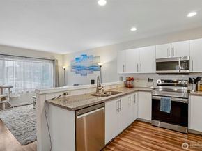 3723 NE 6th Street, Renton WA 98056