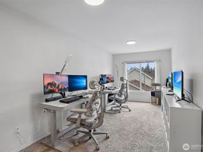 3723 NE 6th Street, Renton WA 98056