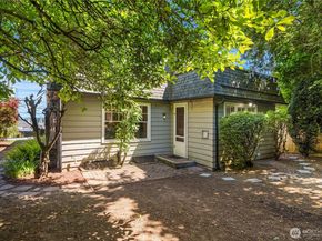 2727 36th Avenue SW, Seattle WA 98126
