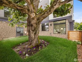 7005 9th Avenue NE, Seattle WA 98115