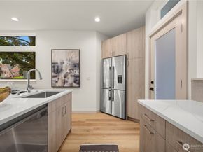7005 9th Avenue NE, Seattle WA 98115