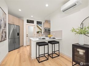 7005 9th Avenue NE, Seattle WA 98115