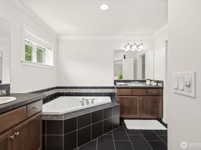 12102 NE 174th Street 1, Bothell WA 98011