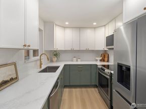 5810 57th Avenue NE, Seattle WA 98105