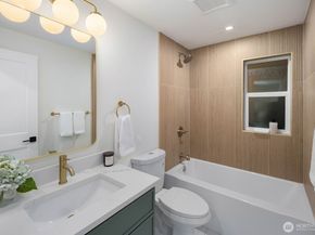 5810 57th Avenue NE, Seattle WA 98105